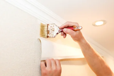 Pose de papier peint à Exireuil — revêtements muraux et toiles de verre